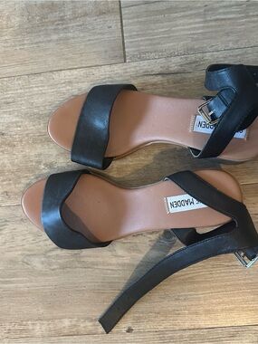 Steve Madden Black Strappy Ankle-Buckle Sandals